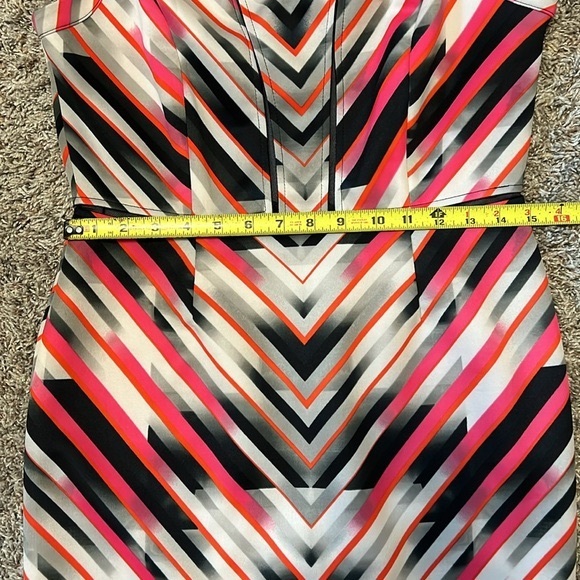 NWT  Vince Camuto Size 8 Pink/Black multi. - Picture 6 of 14